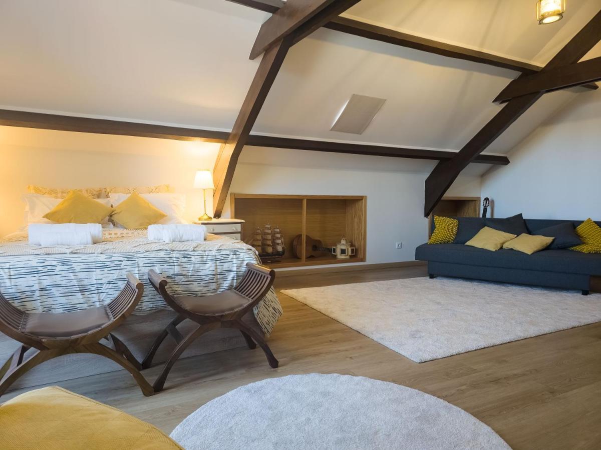 1884 Loft Apartment